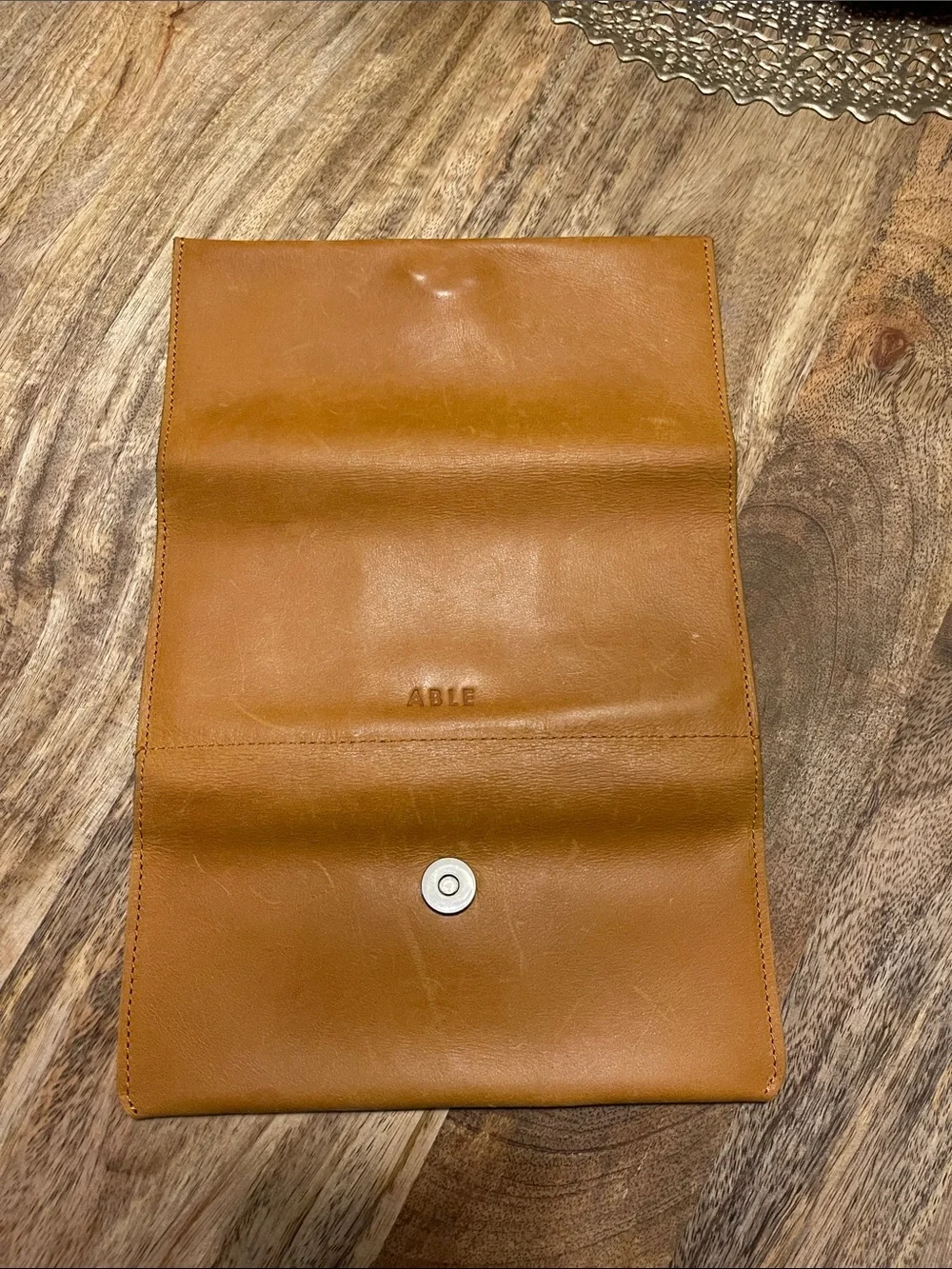 Able fold open